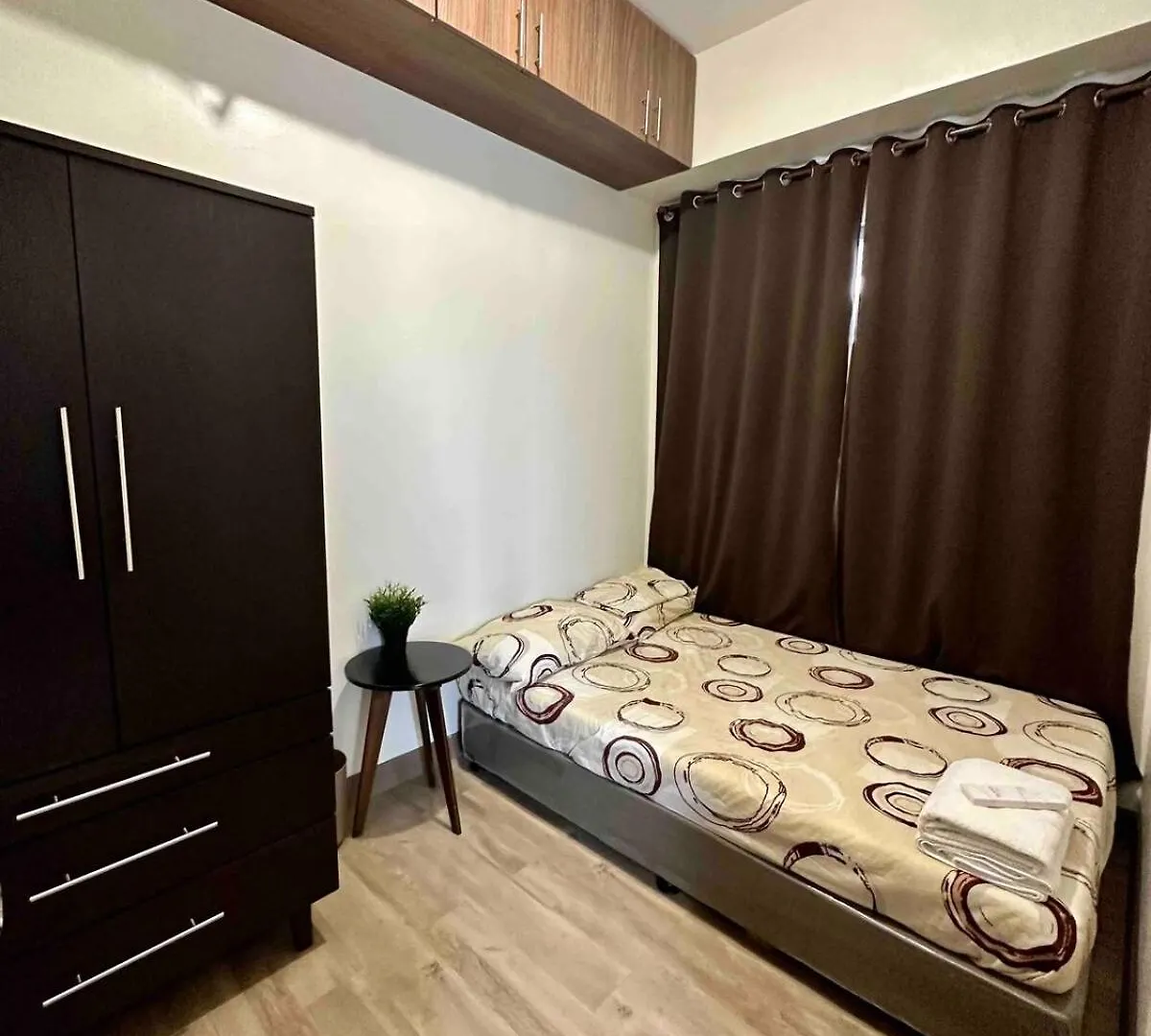Staycation At Spring Residences In Paranaque Manila Apartment
